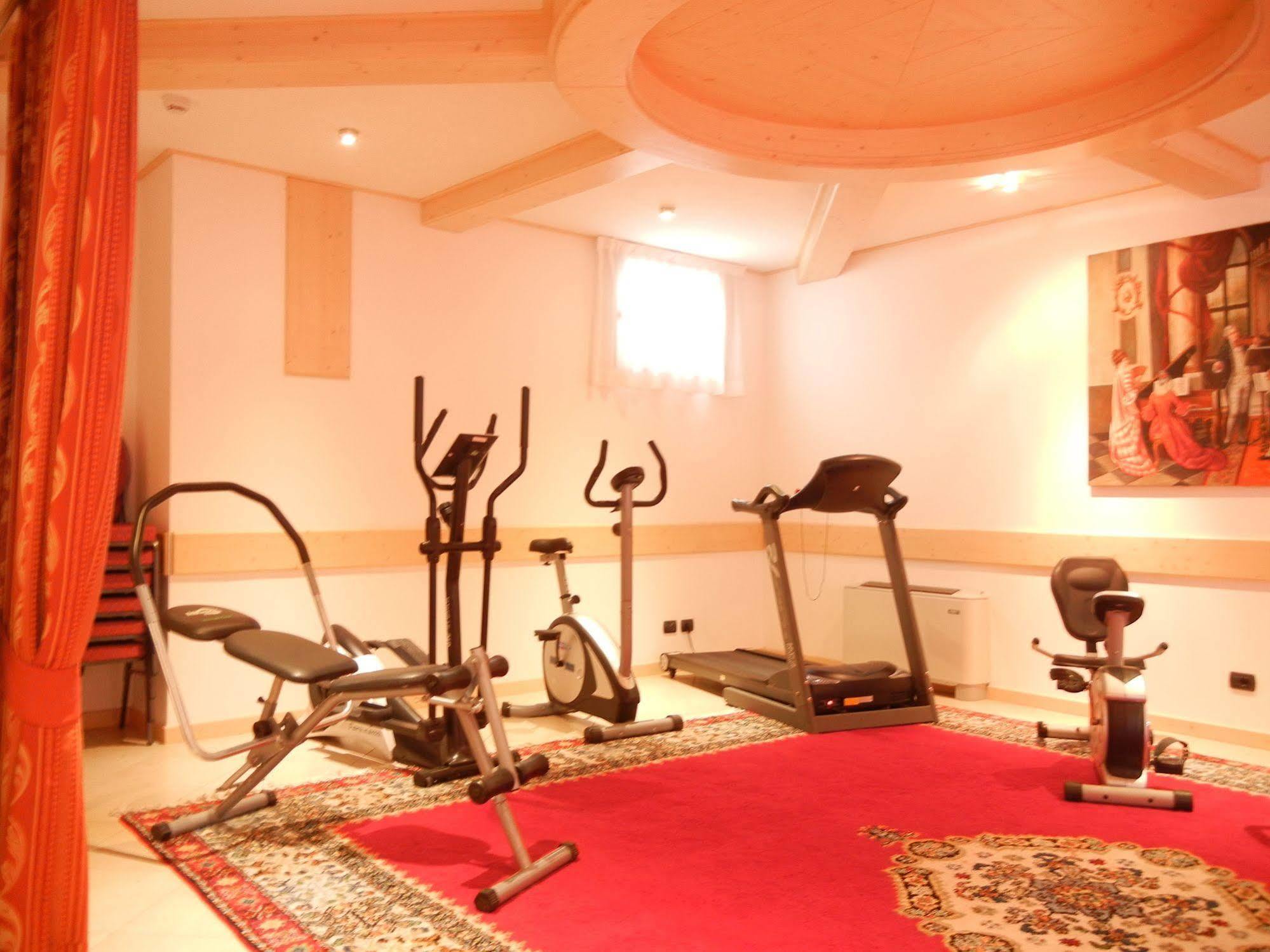 Folgaria Post Hotel Екстер'єр фото