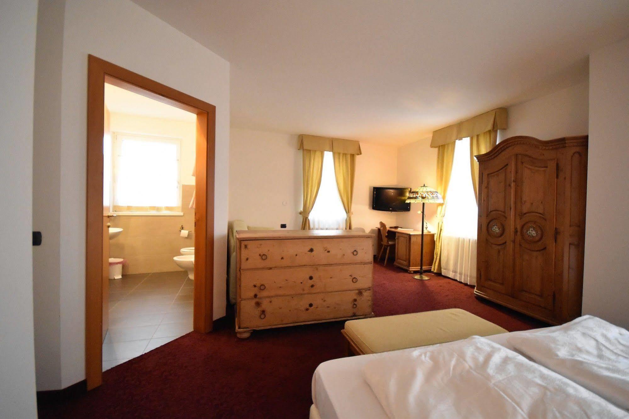 Folgaria Post Hotel Екстер'єр фото